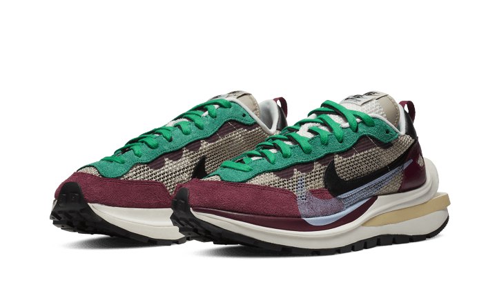 Nike Vaporwaffle Sacai Villain Red Neptune Green - Sneaker Request - Sneakers - Nike