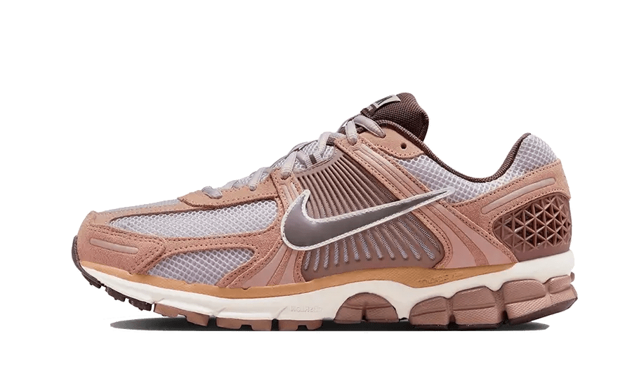 Nike Zoom Vomero 5 Dusted Clay - Sneaker Request - Sneakers - Nike