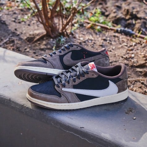 Air Jordan 1 Retro Low Travis Scott - Sneaker Request - Sneakers - Air Jordan