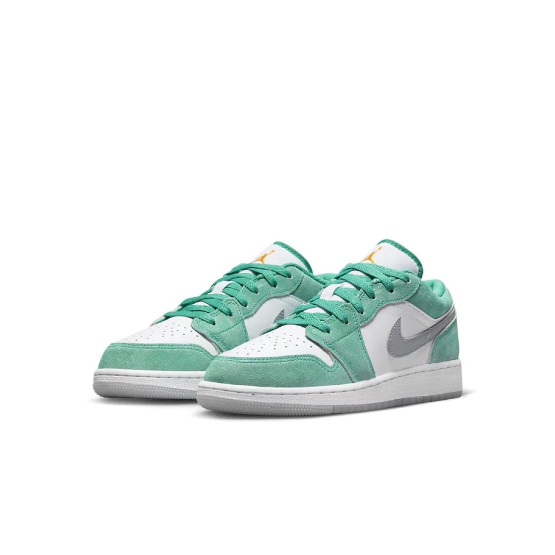 Jordan 1 Low SE New Emerald