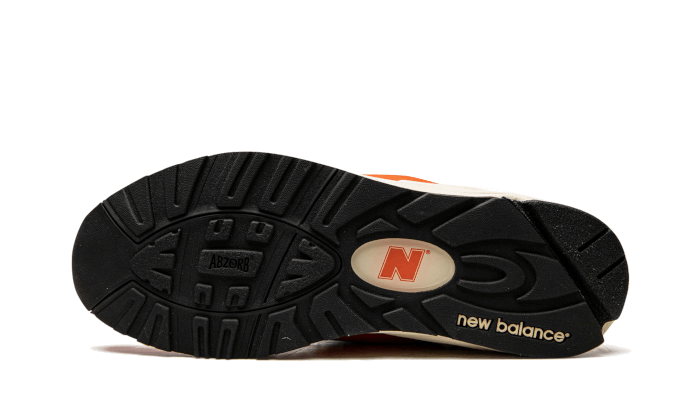 New Balance 990 V2 Made in USA Marigold - Sneaker Request - Sneakers - New Balance