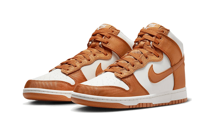 Nike Dunk High Satin Curry - Sneaker Request - Sneakers - Nike