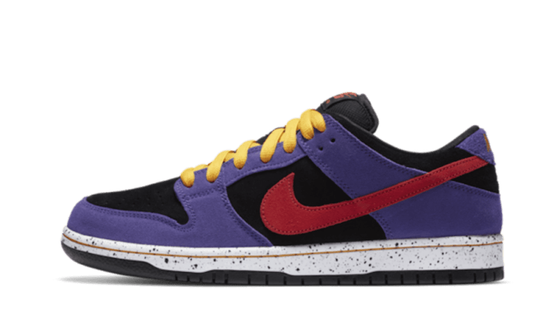 Nike SB Dunk Low ACG Terra - Sneaker Request - Sneakers - Nike