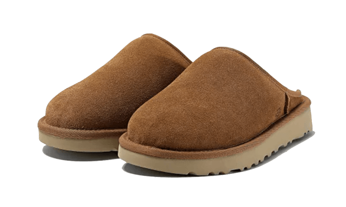 UGG Classic Slip-On Chestnut - Sneaker Request - Chaussures - UGG