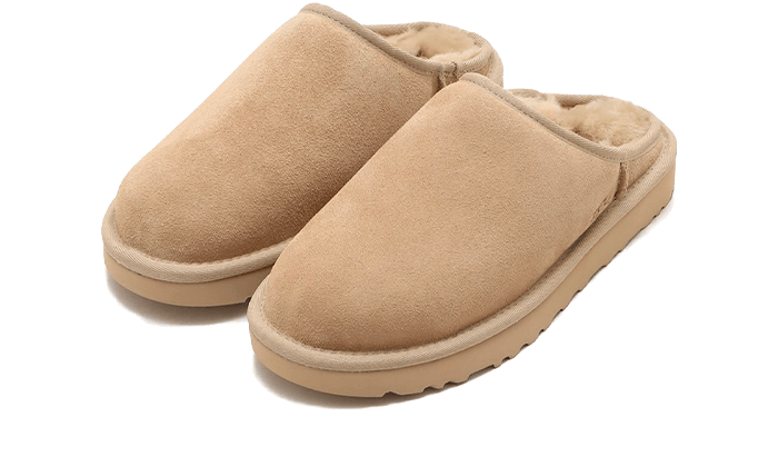 UGG Classic Slip-On Mustard Seed - Sneaker Request - Chaussures - UGG