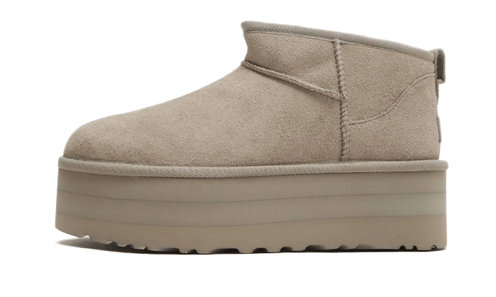 UGG Classic Ultra Mini Platform Boot Goat - Sneaker Request - Chaussures - UGG